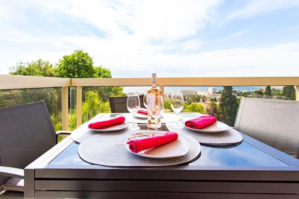 Aparthotel Riviera - La Terrasse De Clairefontaine - Fabron Nizza Kültér fotó